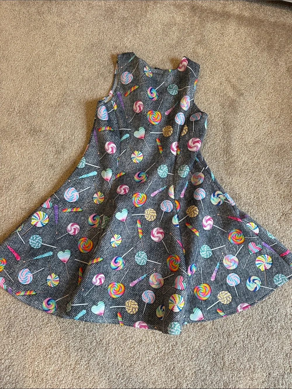 Pixielane soft gray